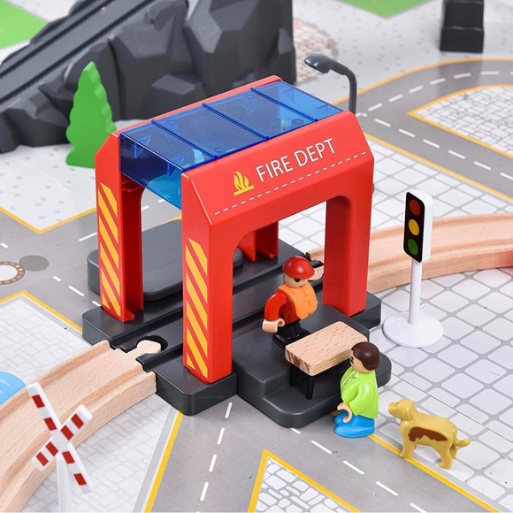 NIB 72PCS Wooden Train Tracks & Trains - Fire Rescue - Picture 3 of 7